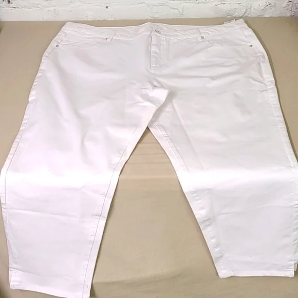 Isaac Mizrahi Live White Ankle Jeans Size 24W NWOT Plus - Picture 1 of 7